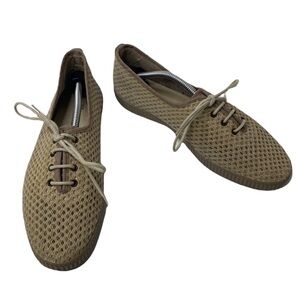 Biba Tan Mesh Lace Up Shoes Sz 39 / 7